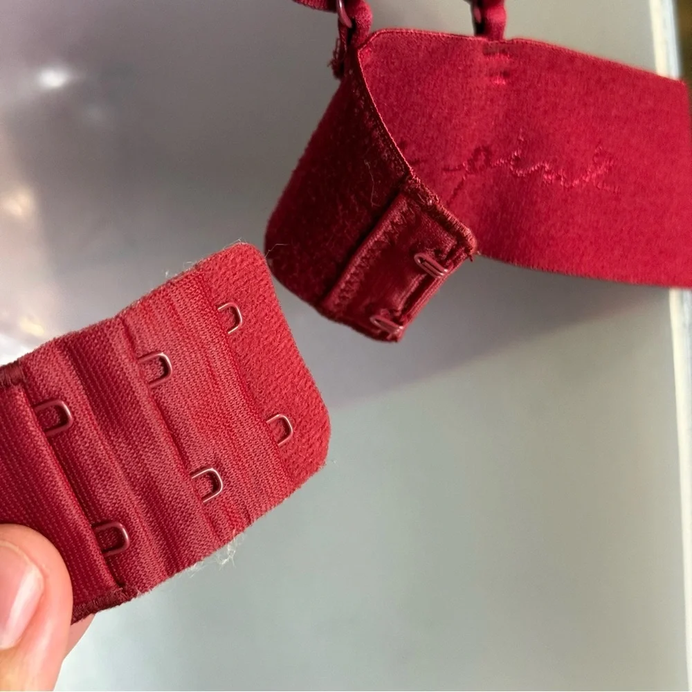VS Pink Halter Bralette with Strappy back Size M color Wine red lined lace - Picture 3 of 4